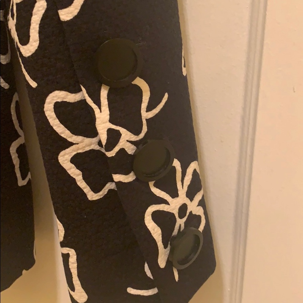 Floral jacket - Picture 3 of 3